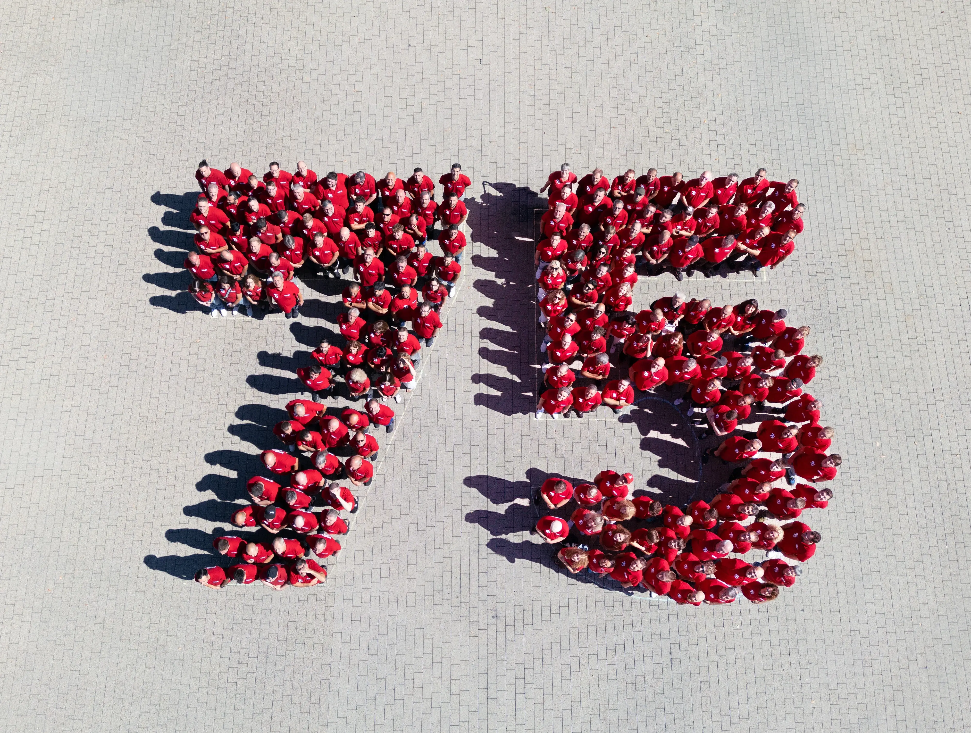 Betriebsversammlung und Sommerfest im Zeichen von 75 Jahren IDEAL