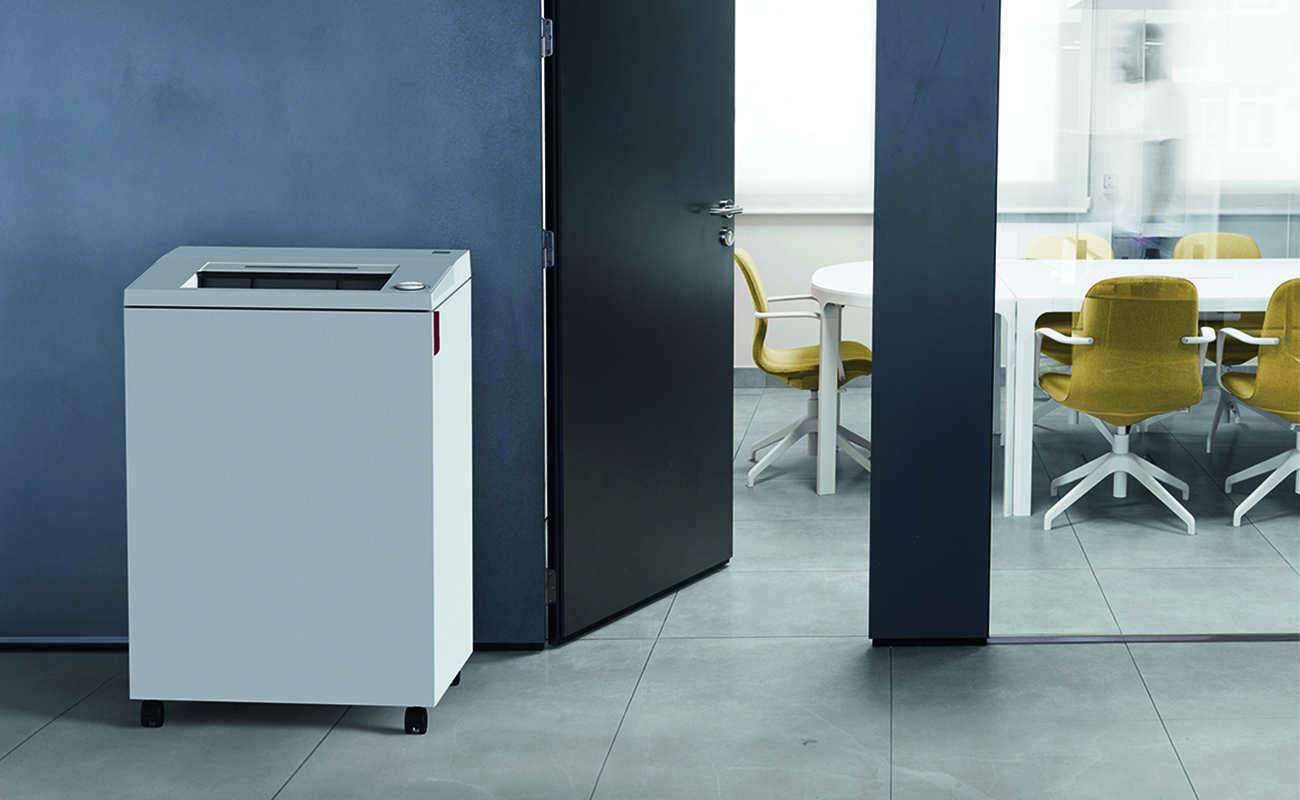 IDEAL hat mit der neuen Generation von nachhaltigen Büro-Aktenvernichtern diese Geräteklasse optimiert. Die Modelle&nbsp;IDEAL 4001 und IDEAL 4003&nbsp;präsentieren sich mit höherer Leistung und verbesserter Kapazitätskontrolle ECC+ für optimierte Effizienz.